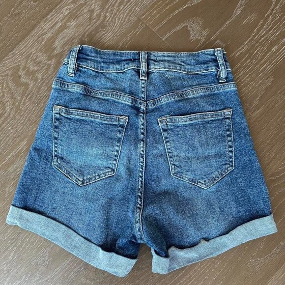 H&M High Waisted Blue Denim Shorts - Picture 2 of 3